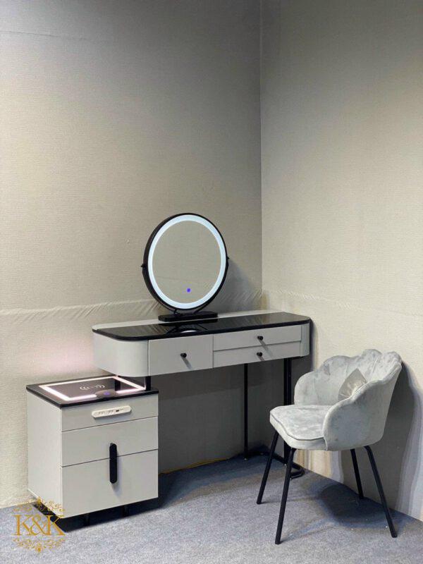 z3786310077323_528ba77f8831f6cdfea3ca630aef11c9 Bàn trang điểm 02