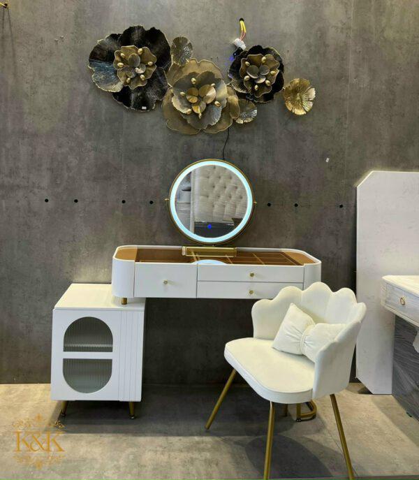 z3786310083277_2053a8e877bdfb5094d873922766ec9e Bàn trang điểm 03