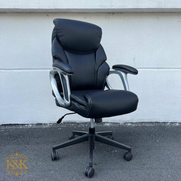 z3858210526343_a1b82868eda6544097ee80e34d1cae58 Ghế Mã 951