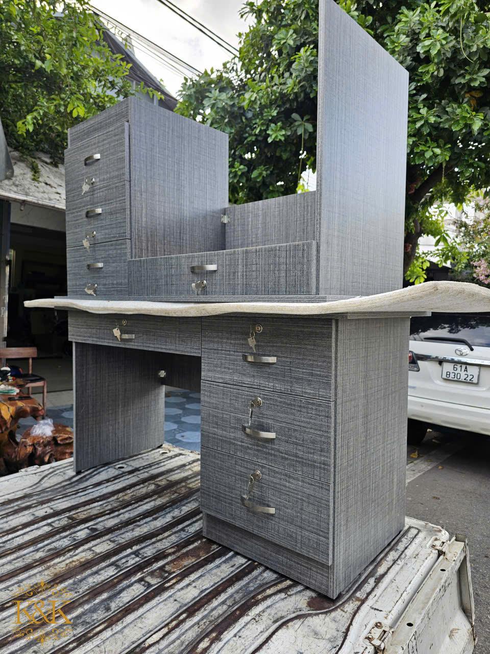 Bàn làm việc nhân viên Nội Thất Kiên Khang - ảnh 9