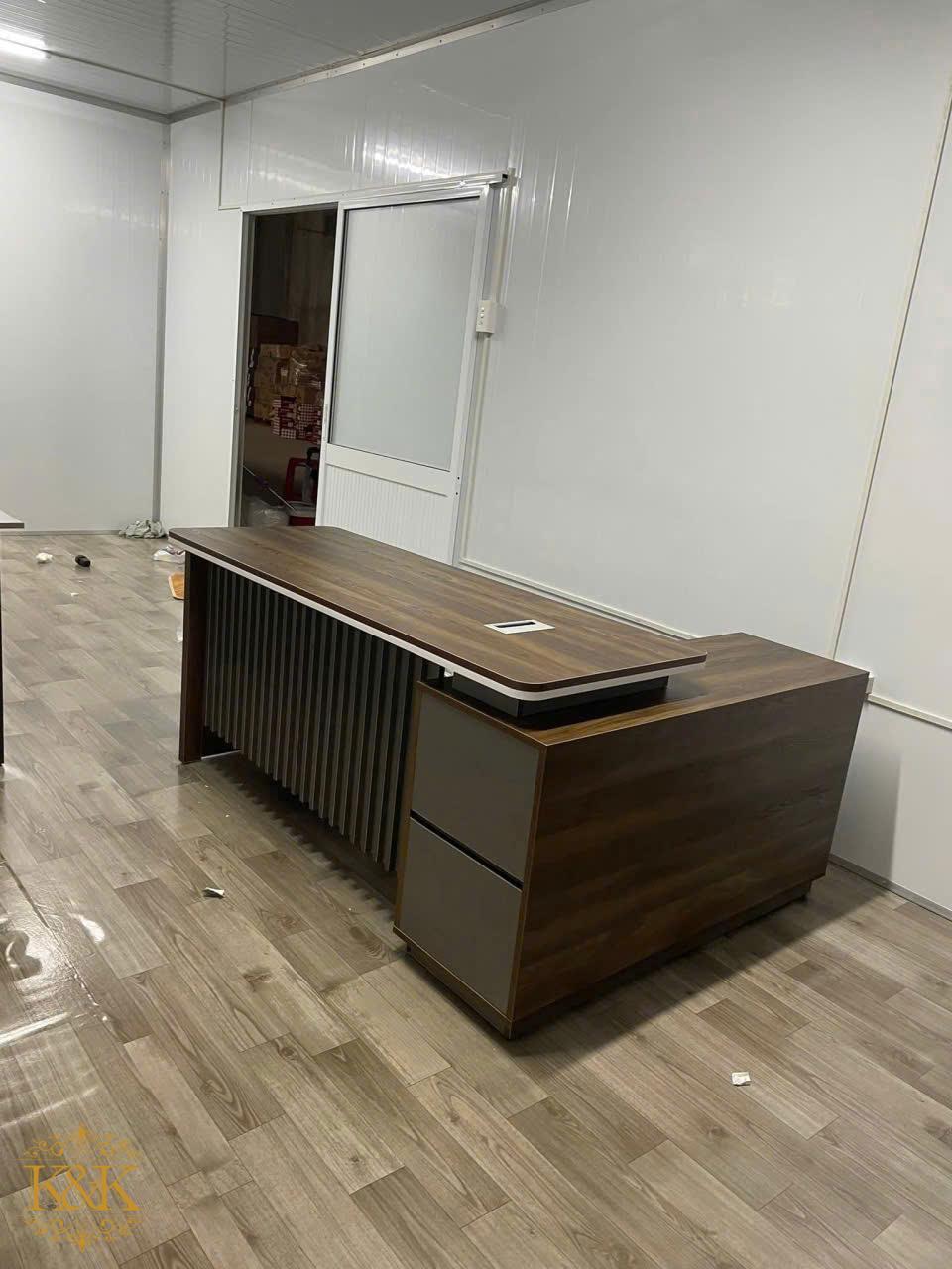 Bàn giám đốc chữ L MDF lõi xanh chống ẩm - Mẫu 01 ảnh 3